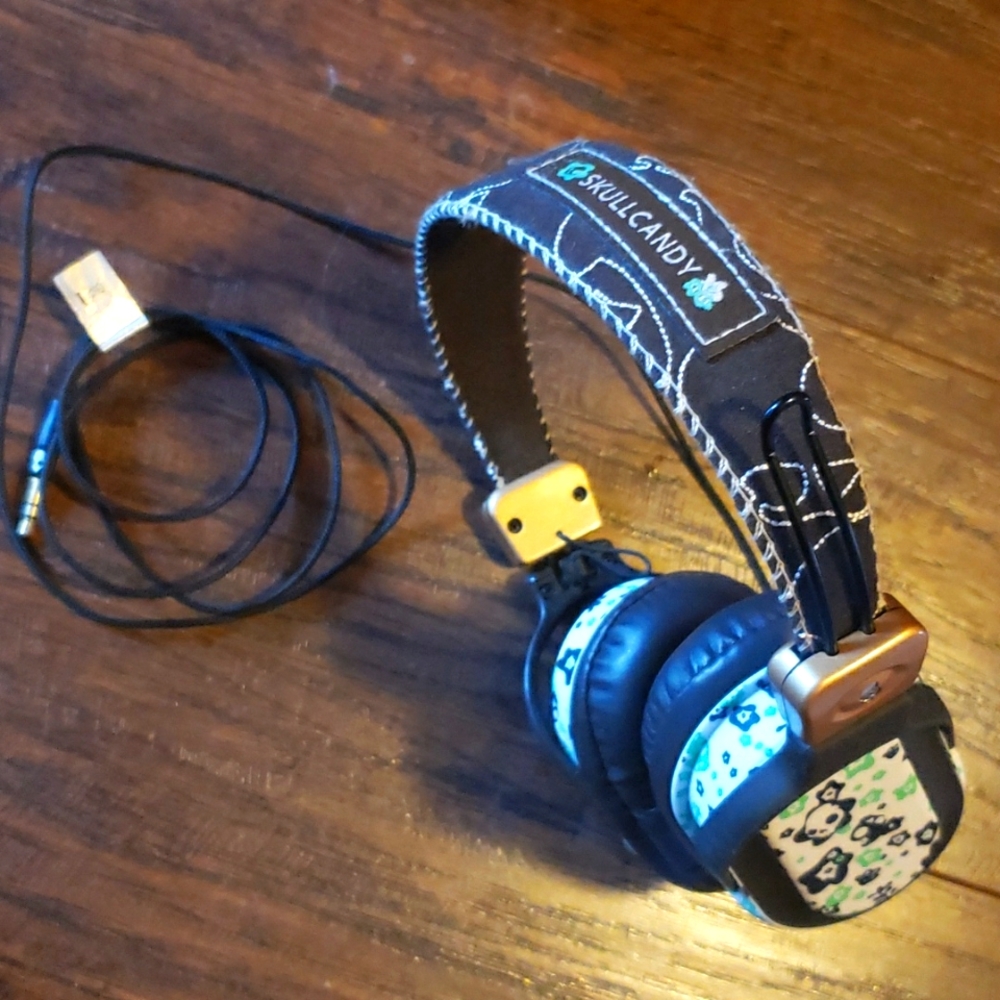 Skullcandy headphones
